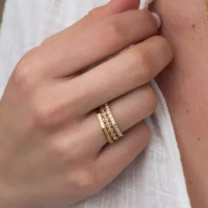 JACQUELINE SMALL HALF PAVÉ>SINGLE STONE Clearance